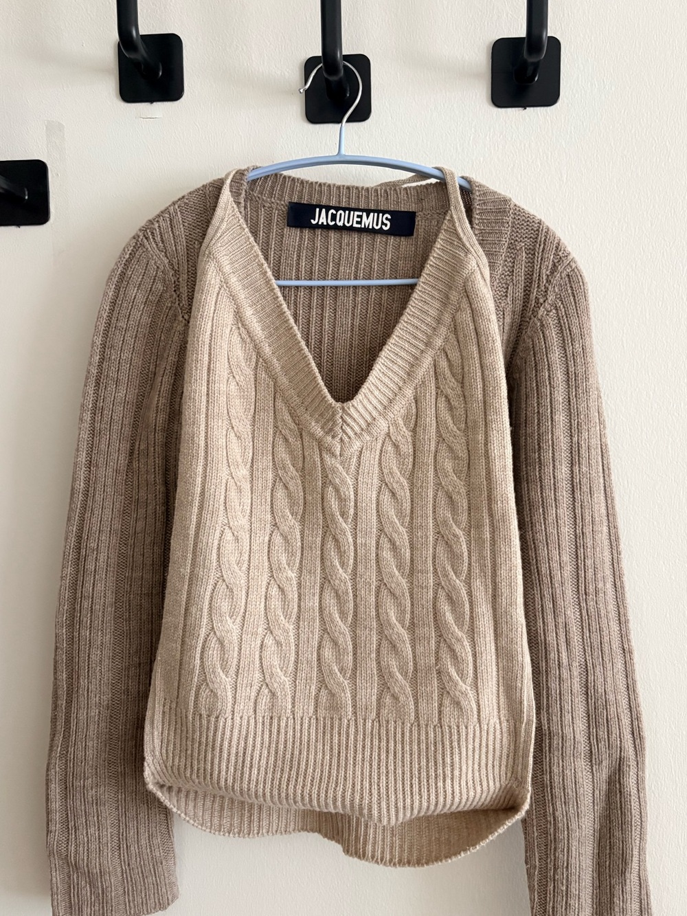 Jacquemus Two-Tone Beige Cable V-Neck Sweater